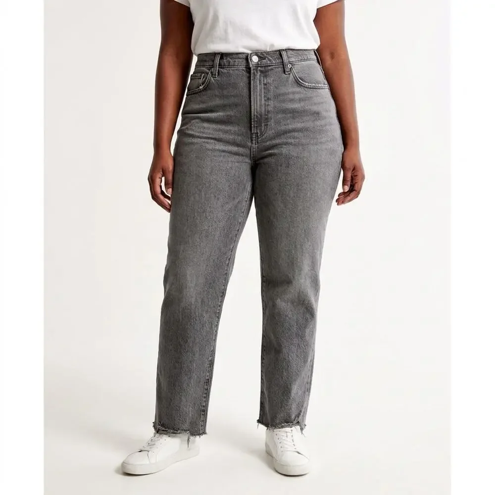Abercrombie & Fitch Gray Straight Jeans Women Size 37/24